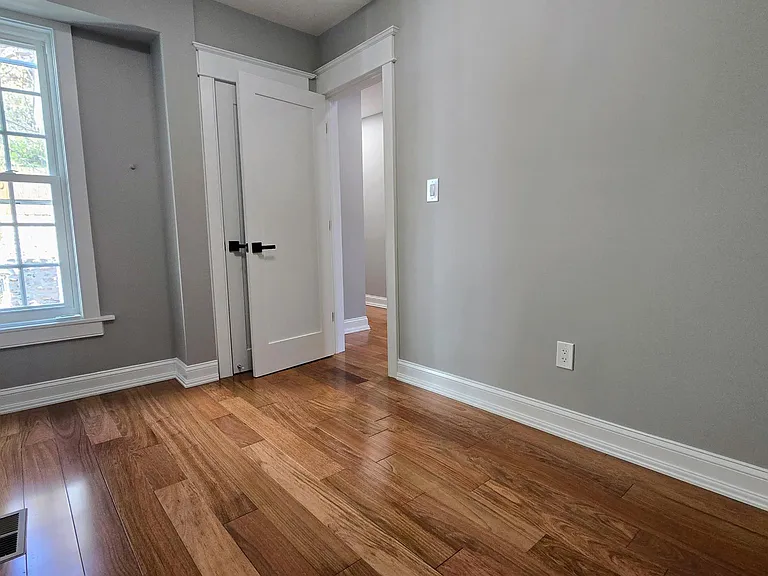 4121 Tower St — Photo 12