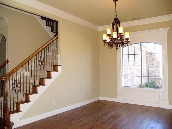 2nd image of 240 Harper Ct