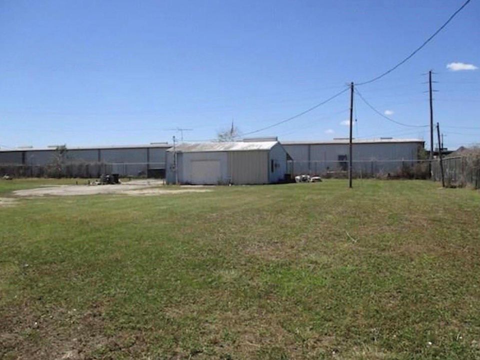 2nd image of 4 County Road 102