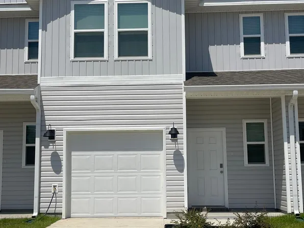 6321 Grove Park Dr, Pensacola, FL 32504