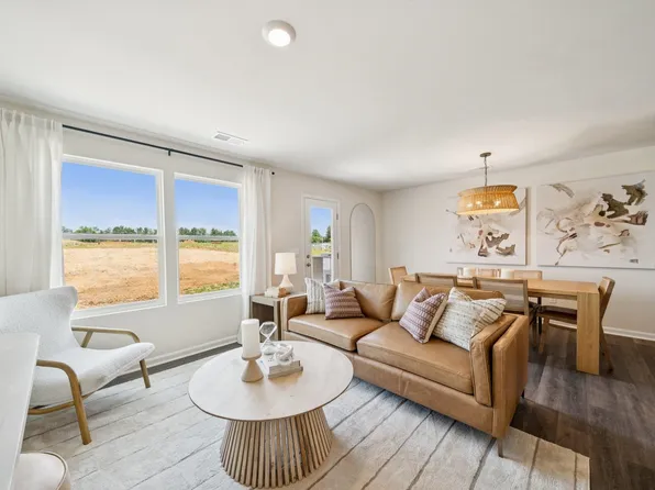 124 Camden Dr, Waynesboro, VA 22980