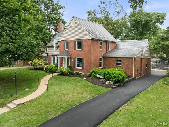7917 Gannon Ave, Saint Louis, MO 63130