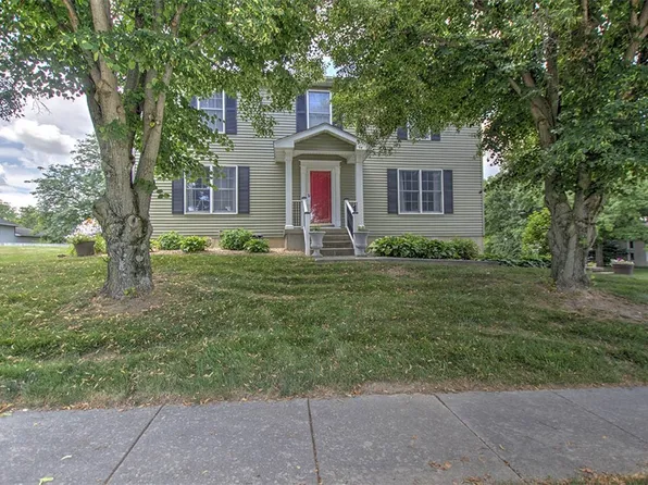 1077 Cornell Dr, Decatur, IL 62522