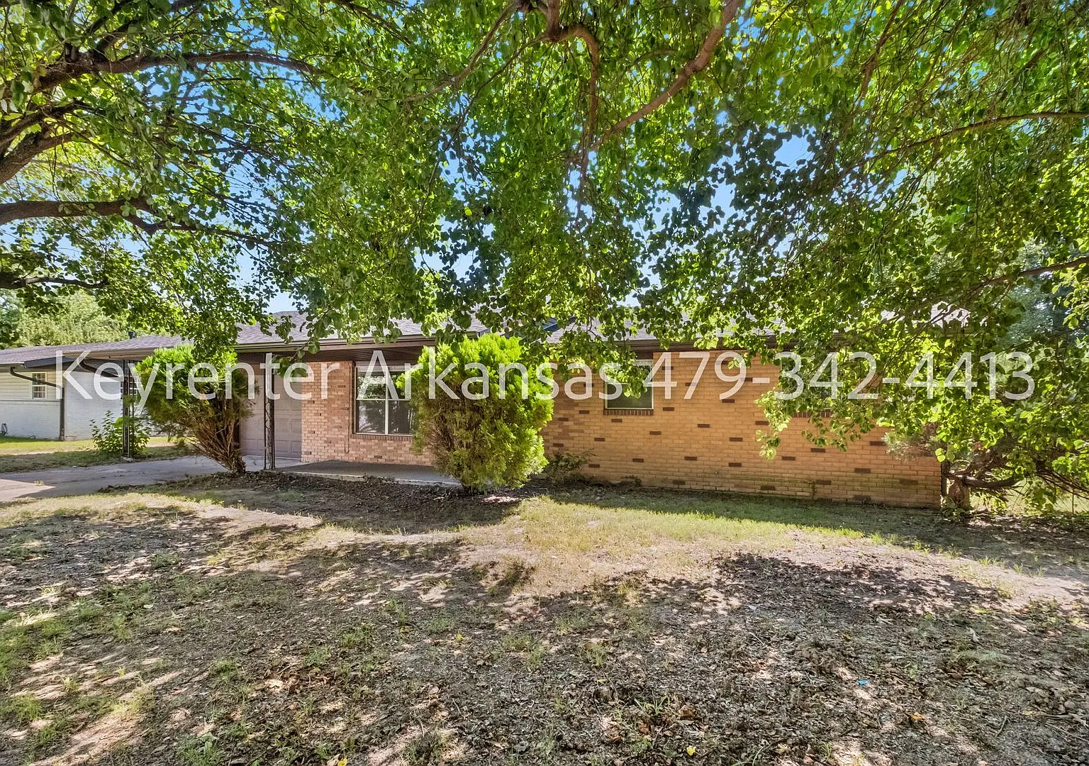 Updated 3 Bedroom Home with Large Backyard in the Heart of Springdale — Photo 2