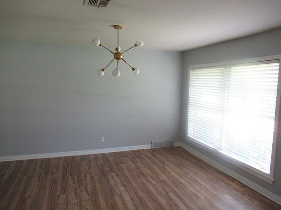 5th image of 1708 Dorchester Dr