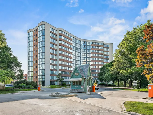 1230 Marlborough Ct #506, Oakville, ON L6H 3K6