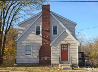 1101 Pekin Ave, Creve Coeur, IL