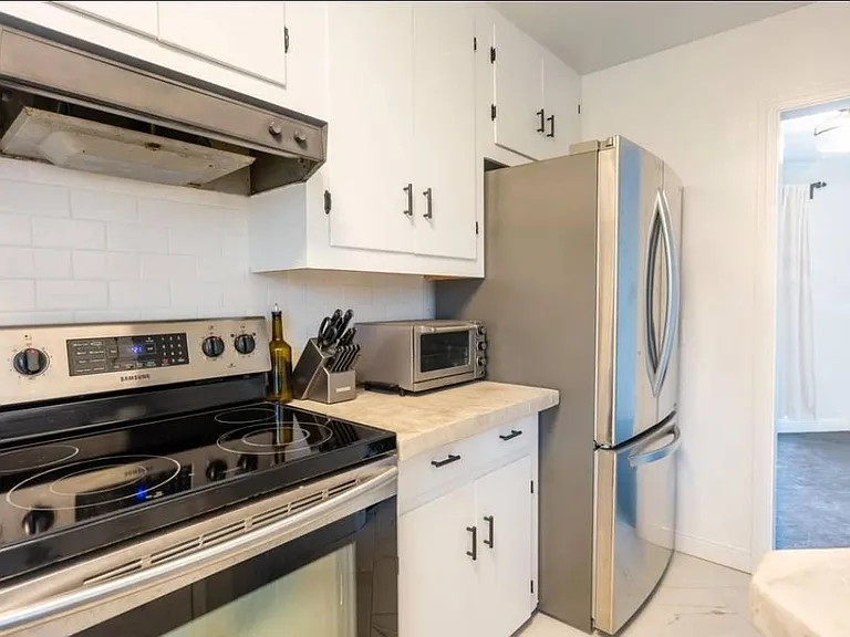 2250 Alameda Ave — Photo 3