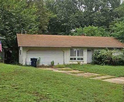 2nd image of 514 McConnell St