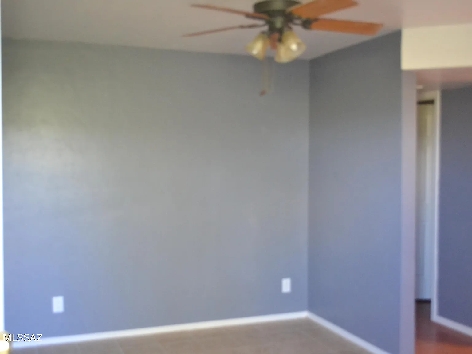 2 bed, 1.0 bath, 560 sqft, $800 — Photo 2