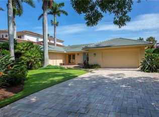 725 18th Ave S, Naples, FL 34102