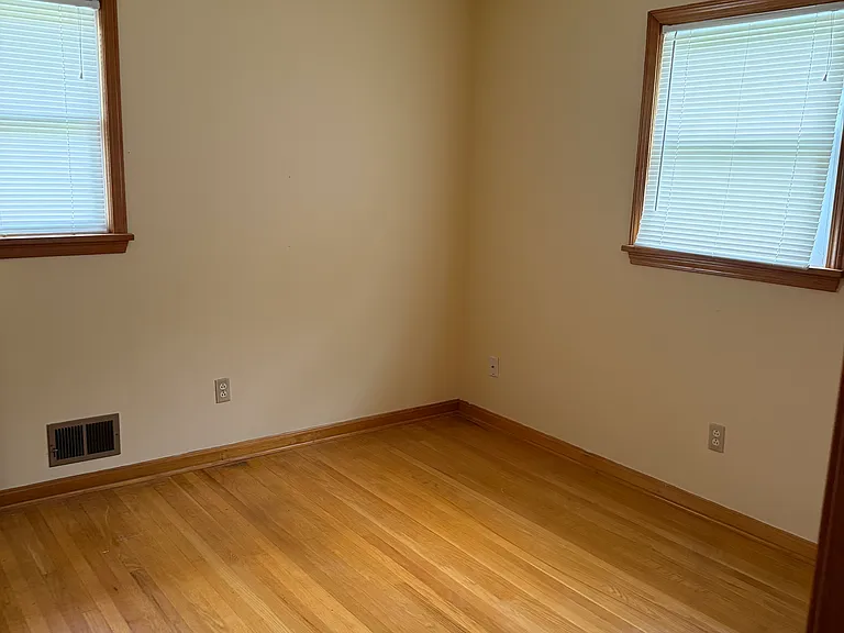 6515 Tearose Dr — Photo 8