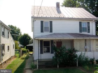 696 Cleveland Ave, Chambersburg, PA 17201