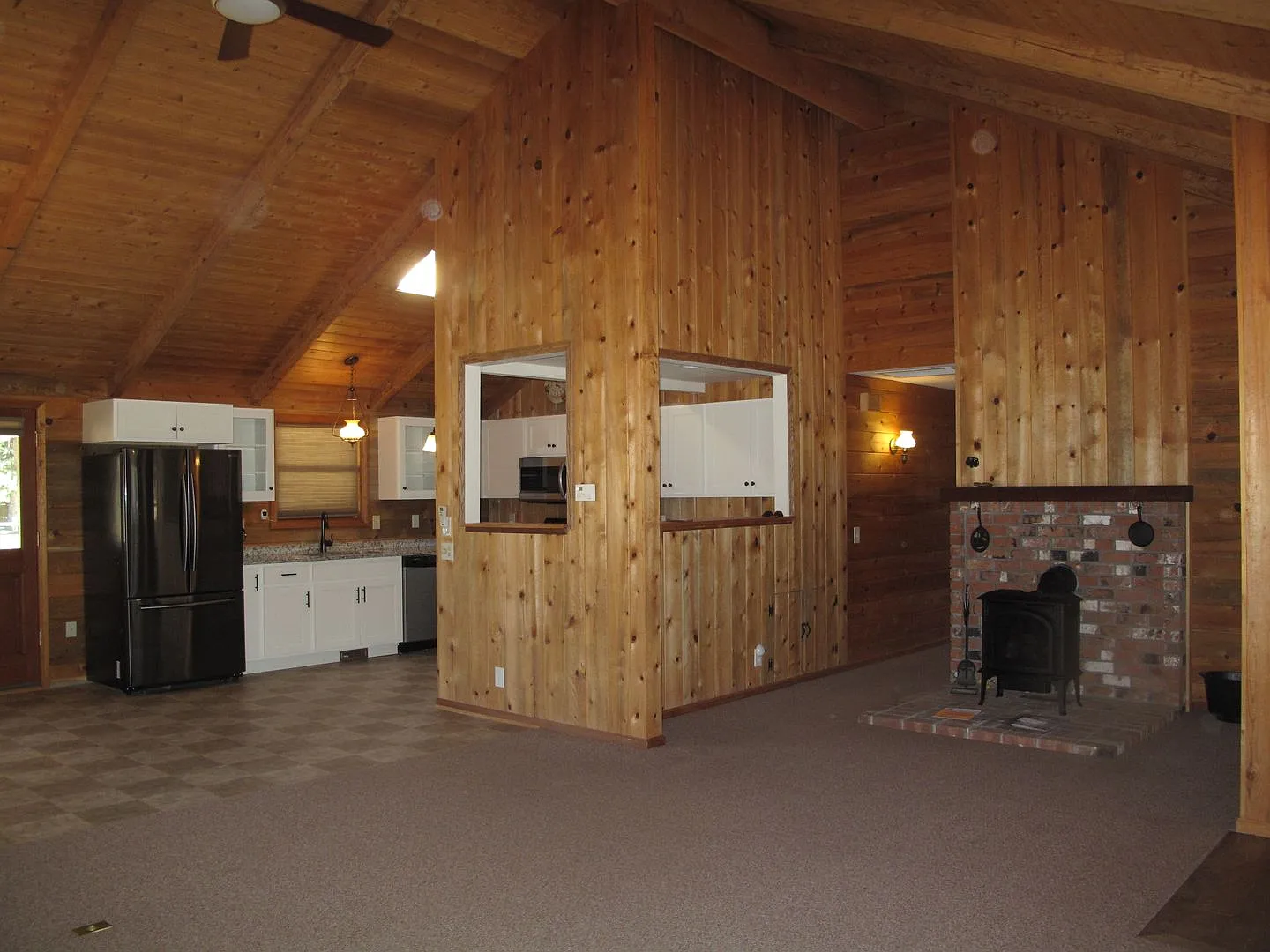 Live in Beautiful Camp Sherman — Photo 4