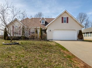 1655 S Burks Ave, Springfield, MO 65807