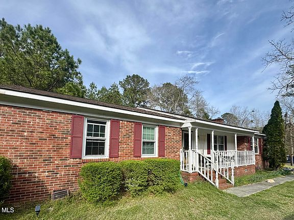 3rd image of 691 Harris Creek Road