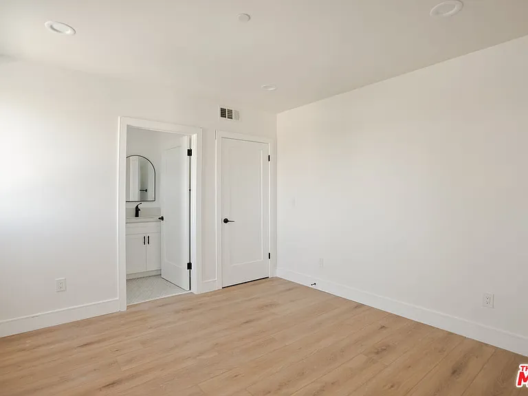 1619 2nd Ave #16191/2 — Photo 18