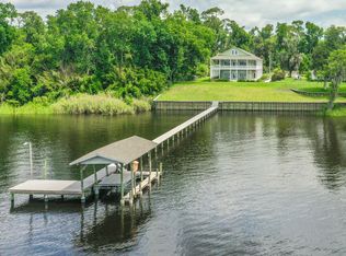 305 W River Rd, Palatka, FL 32177