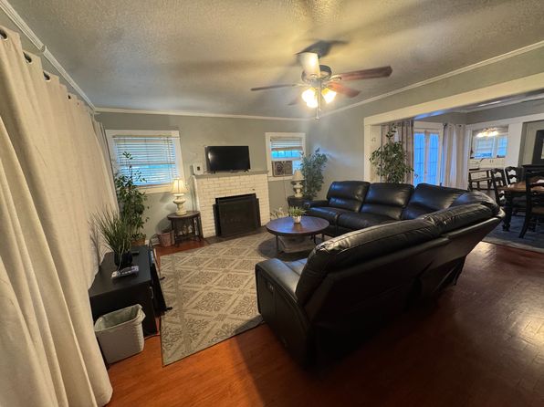 (undisclosed Address)