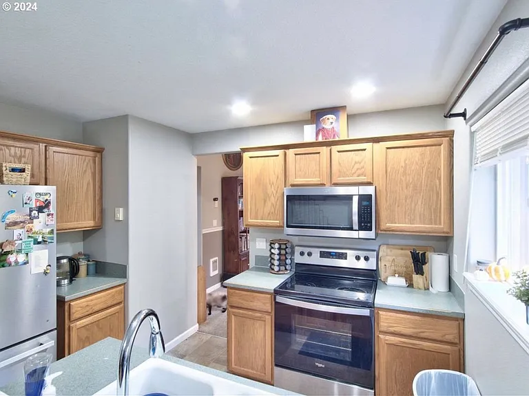 309 W Sherman St #A — Photo 10