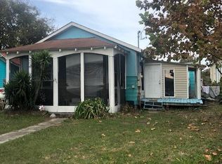 305 Union St, Bay Saint Louis, MS 39520