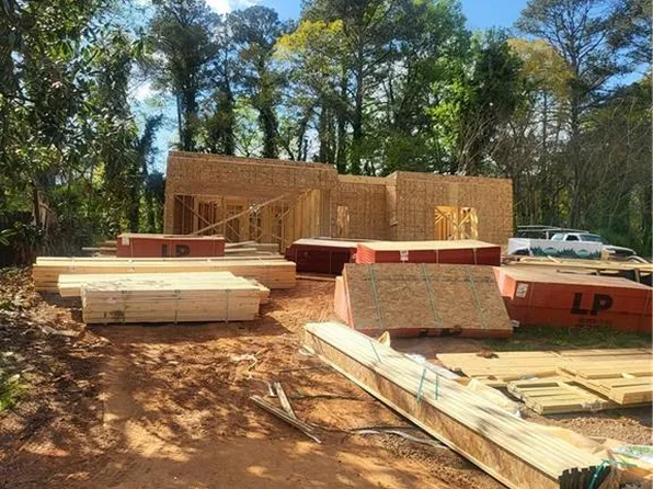 2141 Castlewood St, East Pt, GA 30344