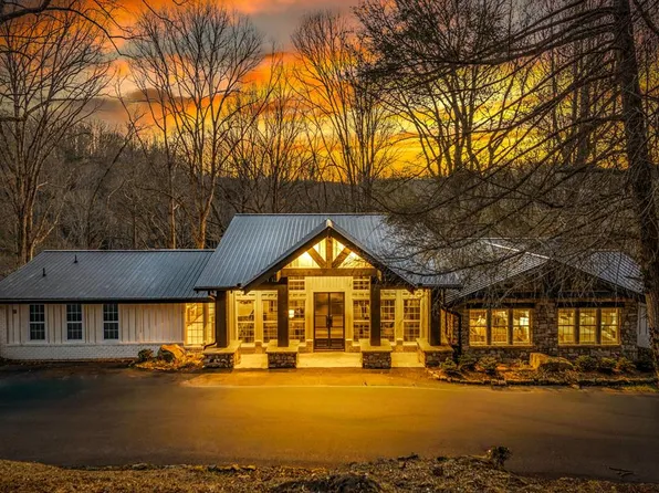 166 Red Oak Ln, Mc Caysville, GA 30555