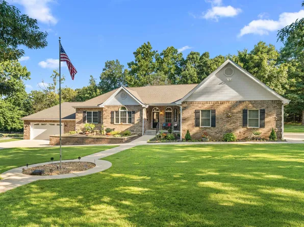 203 Lakeview Dr, Bull Shoals, AR 72619