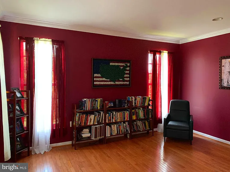 17090 Anns Brook Ct — Photo 7