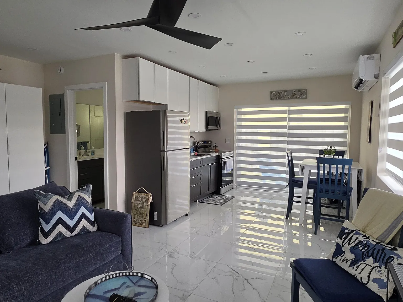 Studio, 1.0 bath, 400 sqft, $2,700 — Photo 2
