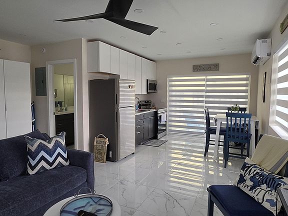 2nd image of 4537 Poinciana St #1