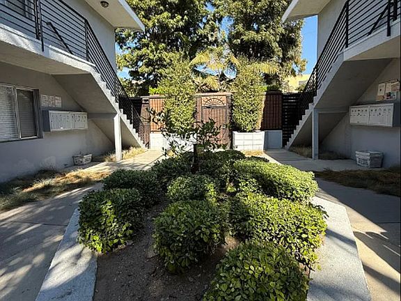 5th image of 2727-2741 Abbot Kinney Blvd #7