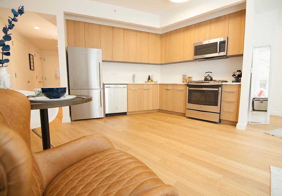 1st image of 625 W 57th St APT 2109