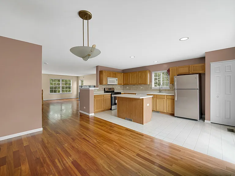 62 E Clare Ct #62 — Photo 3