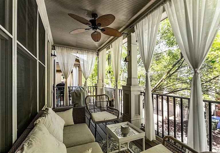 395 Laurent St NW #6 — Photo 32