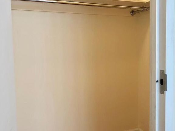 4th image of 2737 27th St APT 3B