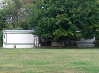 101 Meadow Rd, Burgettstown, PA 15021