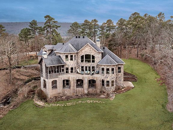 2nd image of 6916 Westridge Rd