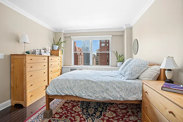 Sold by Douglas Elliman | media 15