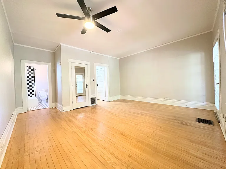 1222 N Pearl St #G — Photo 5