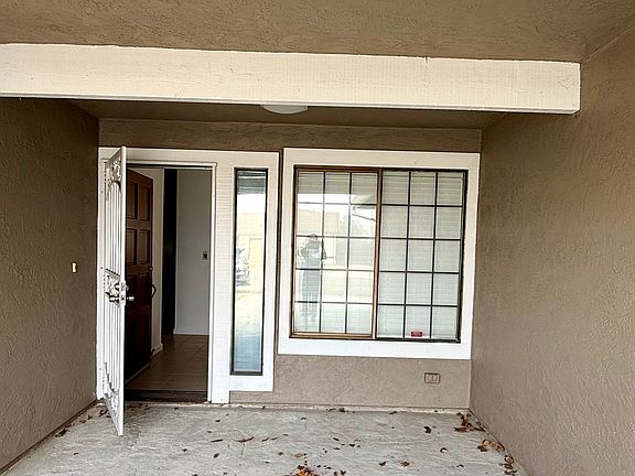 Porch area, plenty of room for a table & chairs