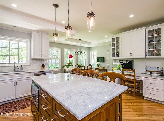 5th image of 2800 Orchard Ln