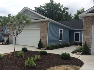 226 Stoney Brook Dr, Elyria, OH 44035