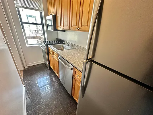 Rented by J PRESTON AND ASSOCIATES INC | media 11