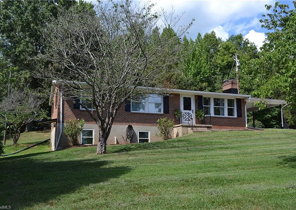 1st image of 217 Moyer Rd