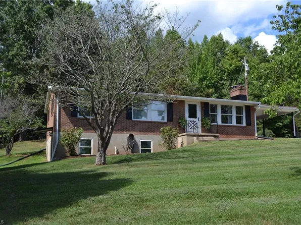 217 Moyer Rd, Stoneville, NC 27048