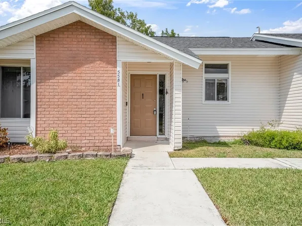 5581 Longleaf Dr, North Fort Myers, FL 33917