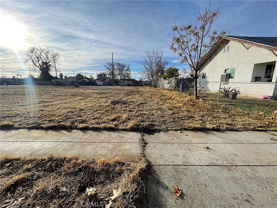 1st image of 2264 S Cherry Ave #16