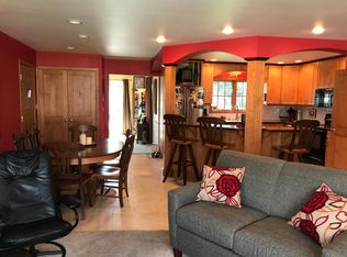 2209 Rheaume Rd, Manitowoc, WI 54220