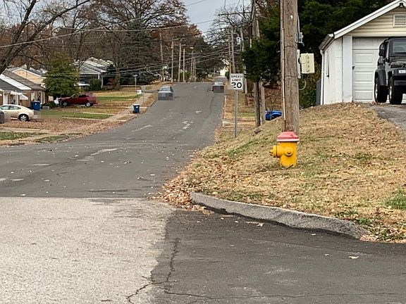 4th image of 9730 Flora Ave